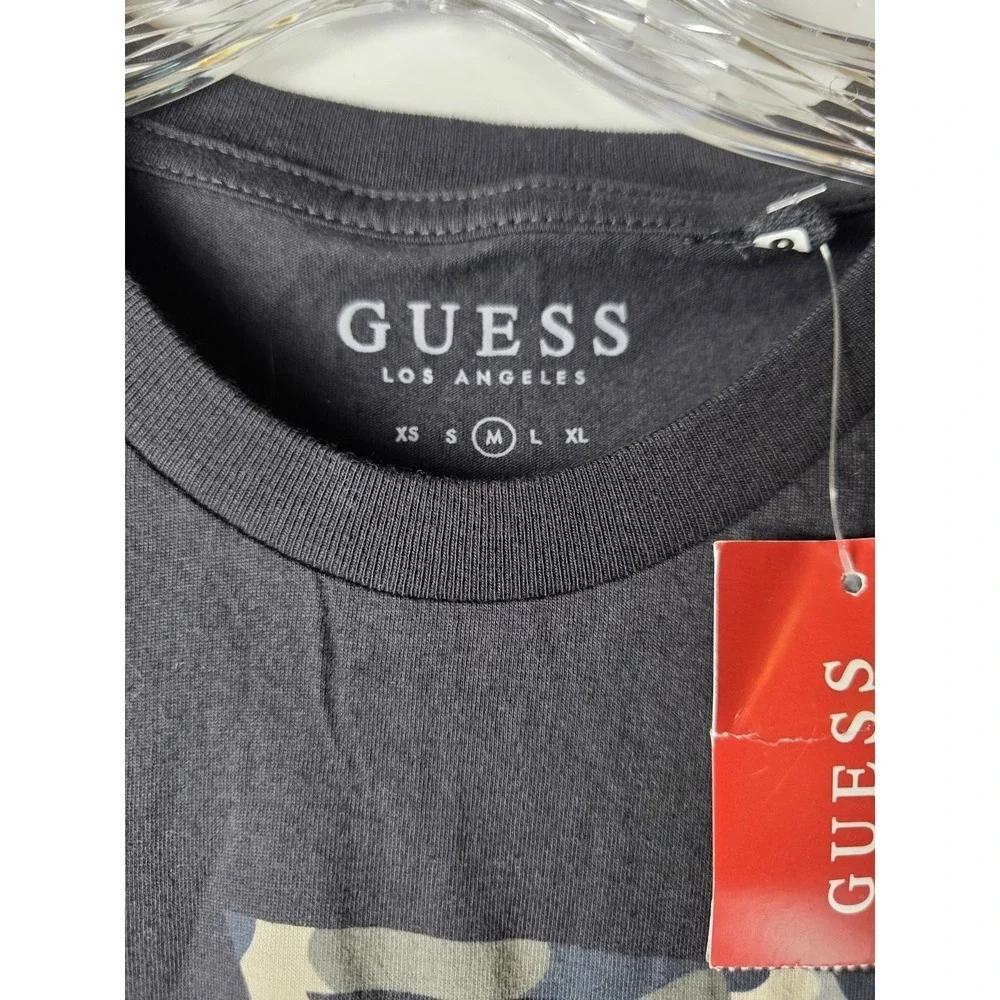 Men's Guess T-Shirt Size Medium Black - Picture 4 of 5
